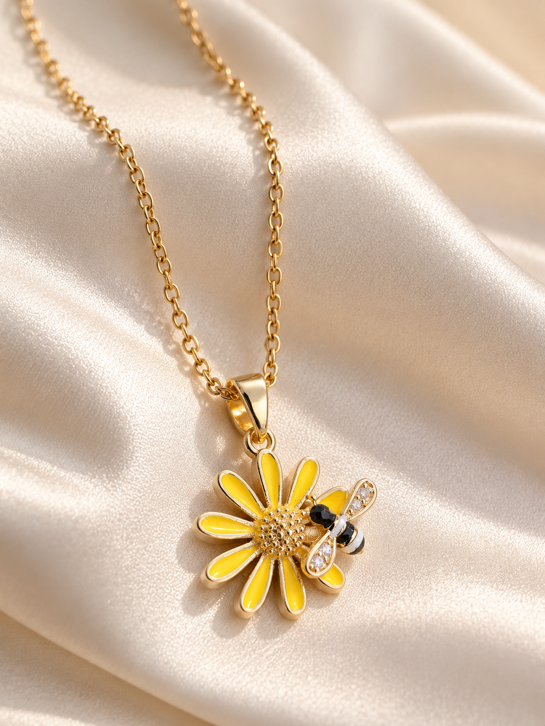 Sunflower and bee pendent Necklace